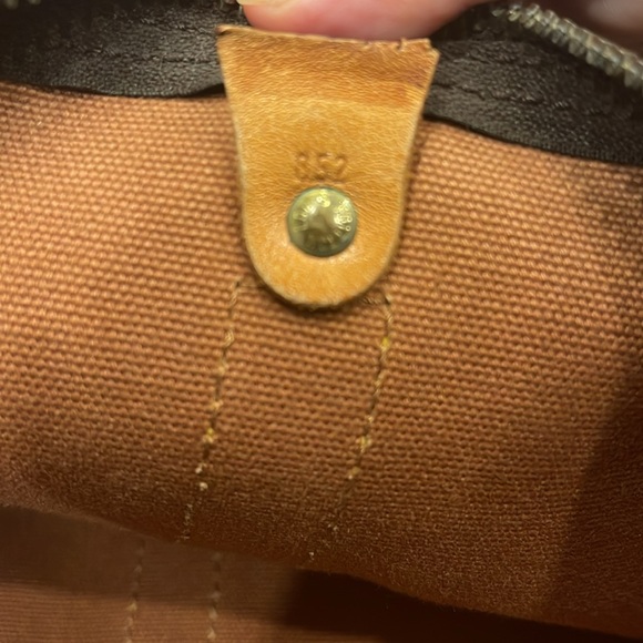 FLASH SALE Louis Vuitton keepall Bandolier 50 AUTHENTIC!!!date code 852. & lock - Picture 10 of 11